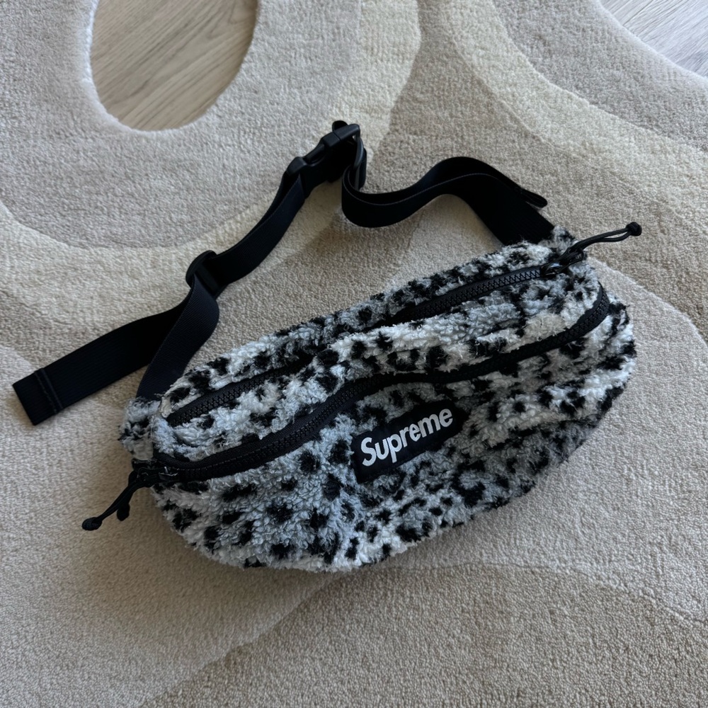 Supreme Leopard Fleece Waist Bag